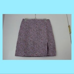 🌷NWT high-waisted floral mini skirt🌷